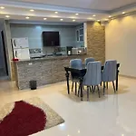 Comfy Luxurious Apartments In Central Location In Mansheyet El Bakry East Cairo