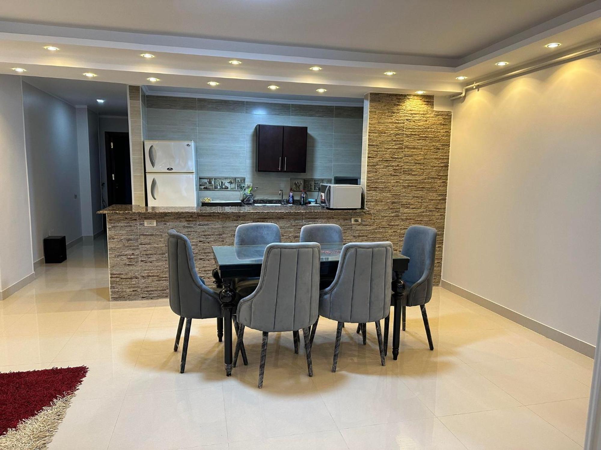 Comfy Luxurious In Location In Mansheyet El Bakry East Appartement *